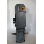 40,2 RPM 0,25 KW  50 Nm. Asmaat 2x 25 mm, brake. Used.
